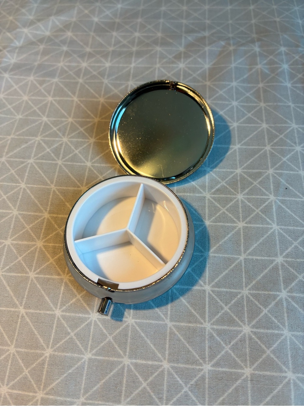 Marble Top 3-Compartment Pill Box/Mirror Compact - Picture 3 of 4